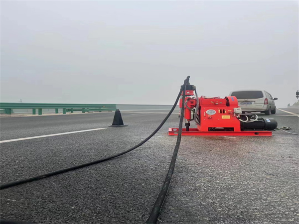 交口马路路基路面开裂下沉注浆加固灌浆